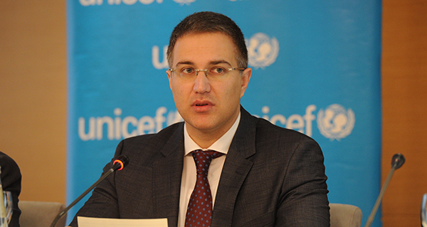 Ministar Nebojša Stefanović na konferenciji 