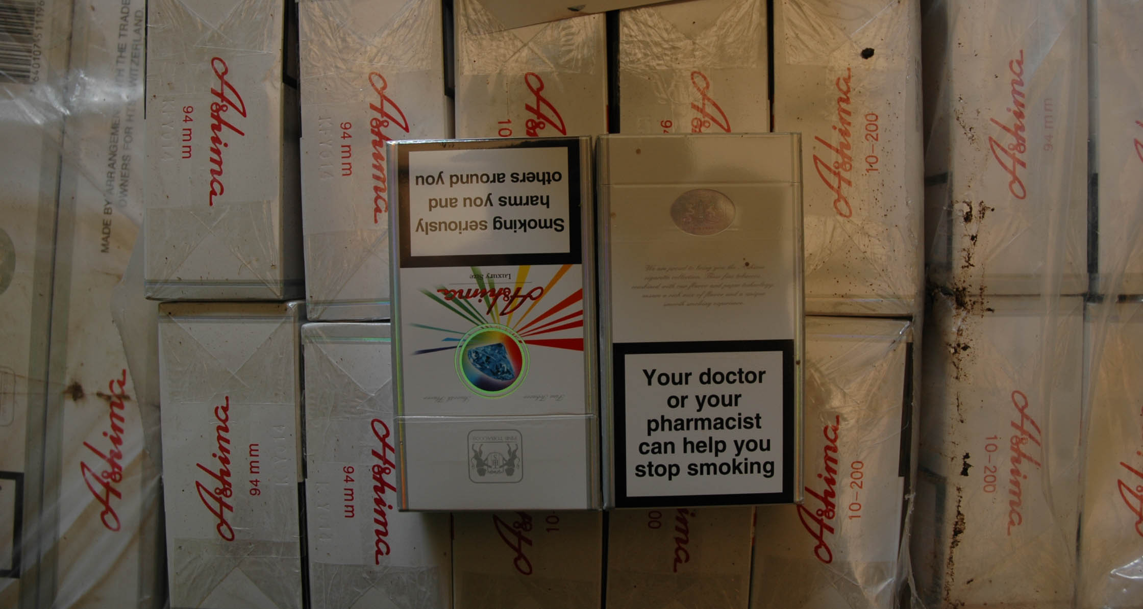Zaplenjeno 14.500 paklica cigareta bez akcizne markice