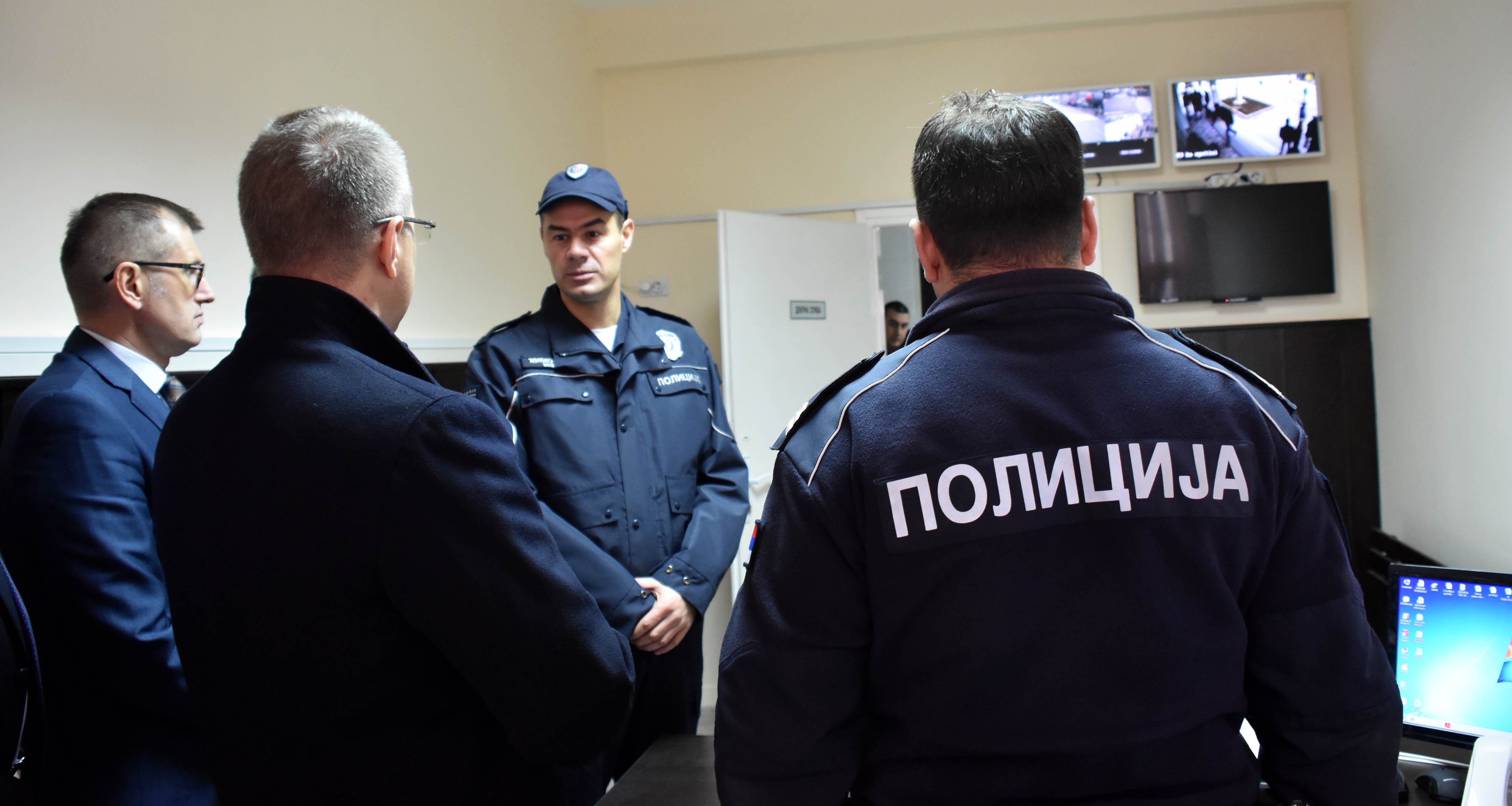 Mинистар Стефановић присуствовао отварању нових просторија Полицијске станице у Сврљигу
