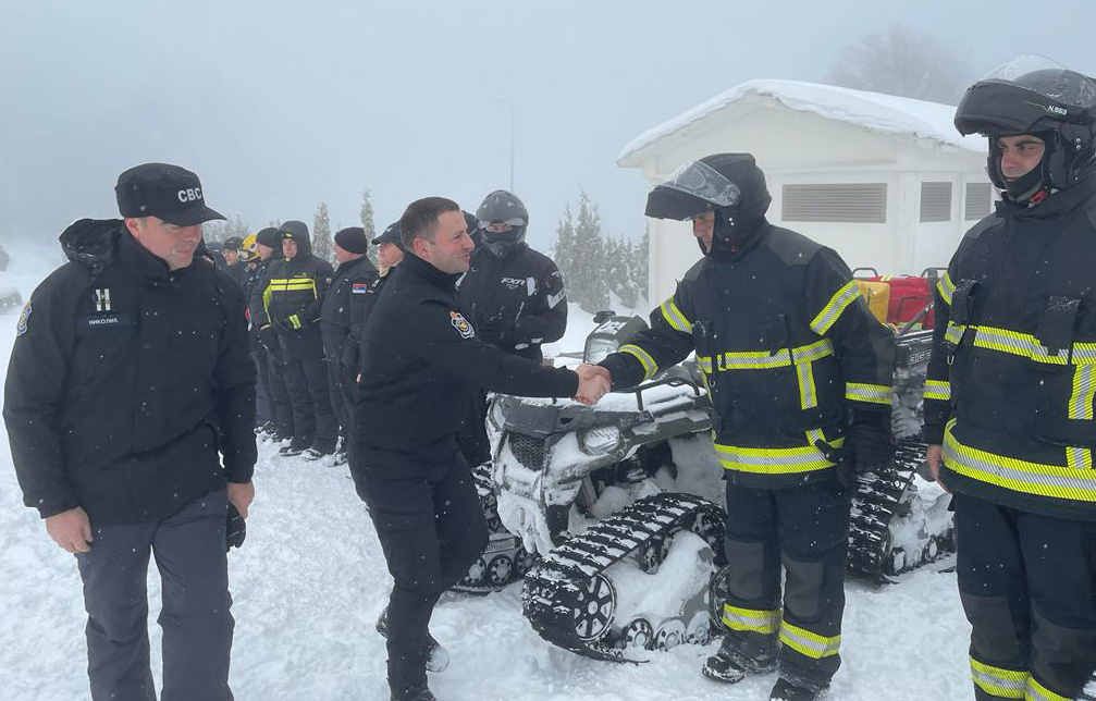 Održana obuka za pripadnike Vatrogasno-spasilačkih jedinica za upravlјanje ATV multifunkcionalnim vozilima i motornim sankama