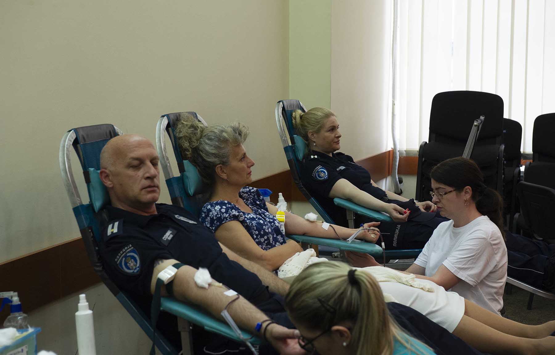 Velikim odzivom akciji dobrovolјnog davanja krvi pripadnici MUP-a još jednom pokazali da su veliki lјudi