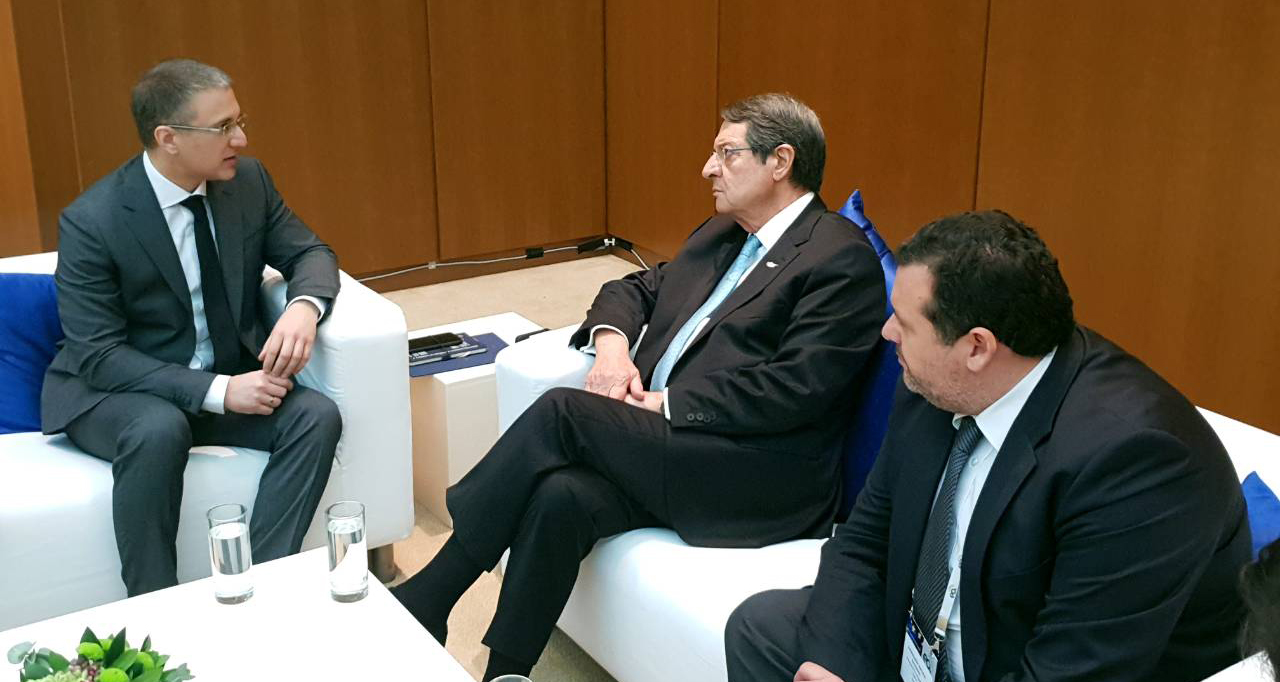 Stefanović i Anastasijades razgovarali o štetnim posledicama eventualnog članstva samoproglašenog „Kosova“ u Interpolu