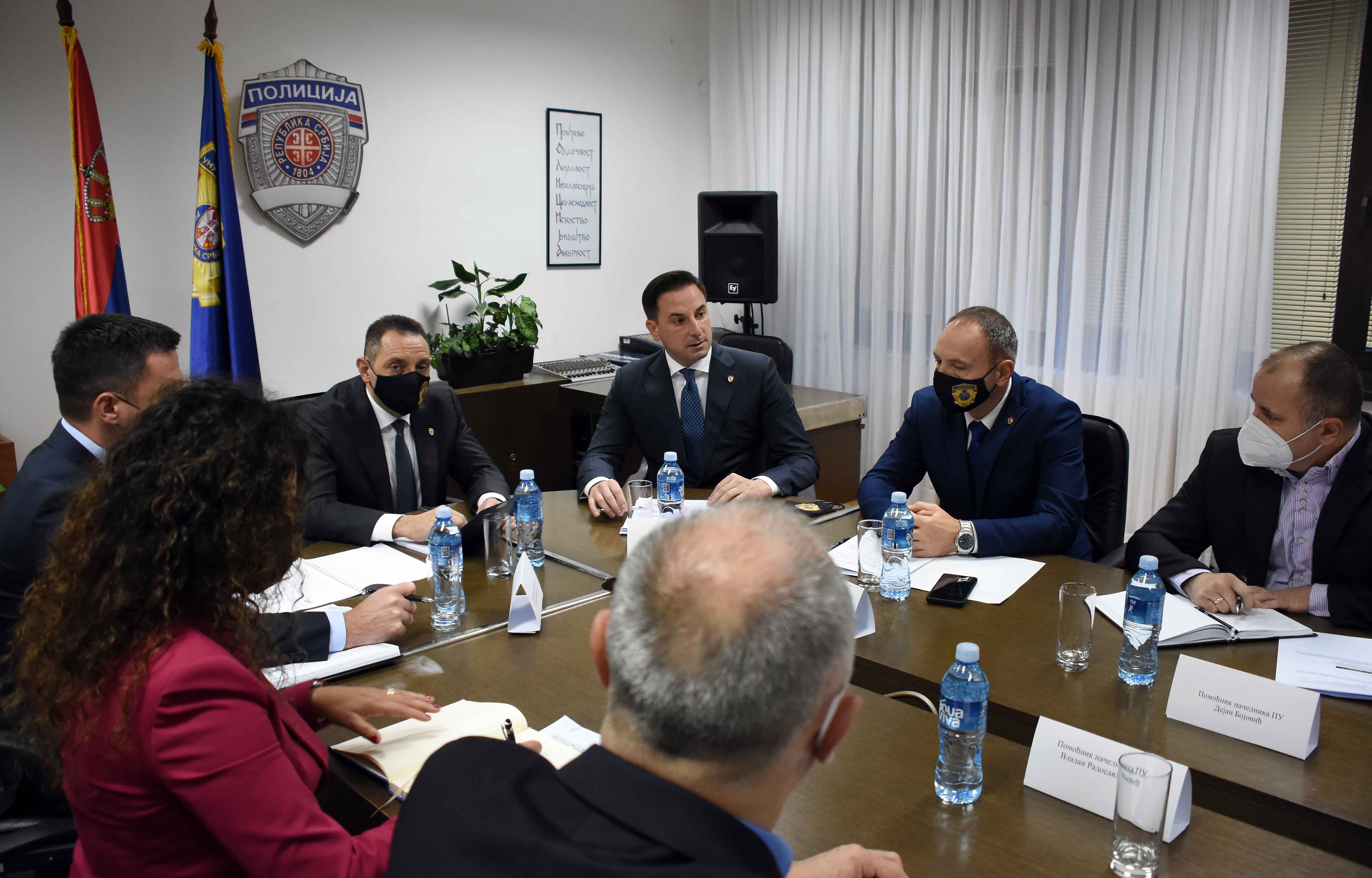 Министар Вулин: Захвалан сам Полицијској управи за град Београд на смањивању стопе криминала у Београду