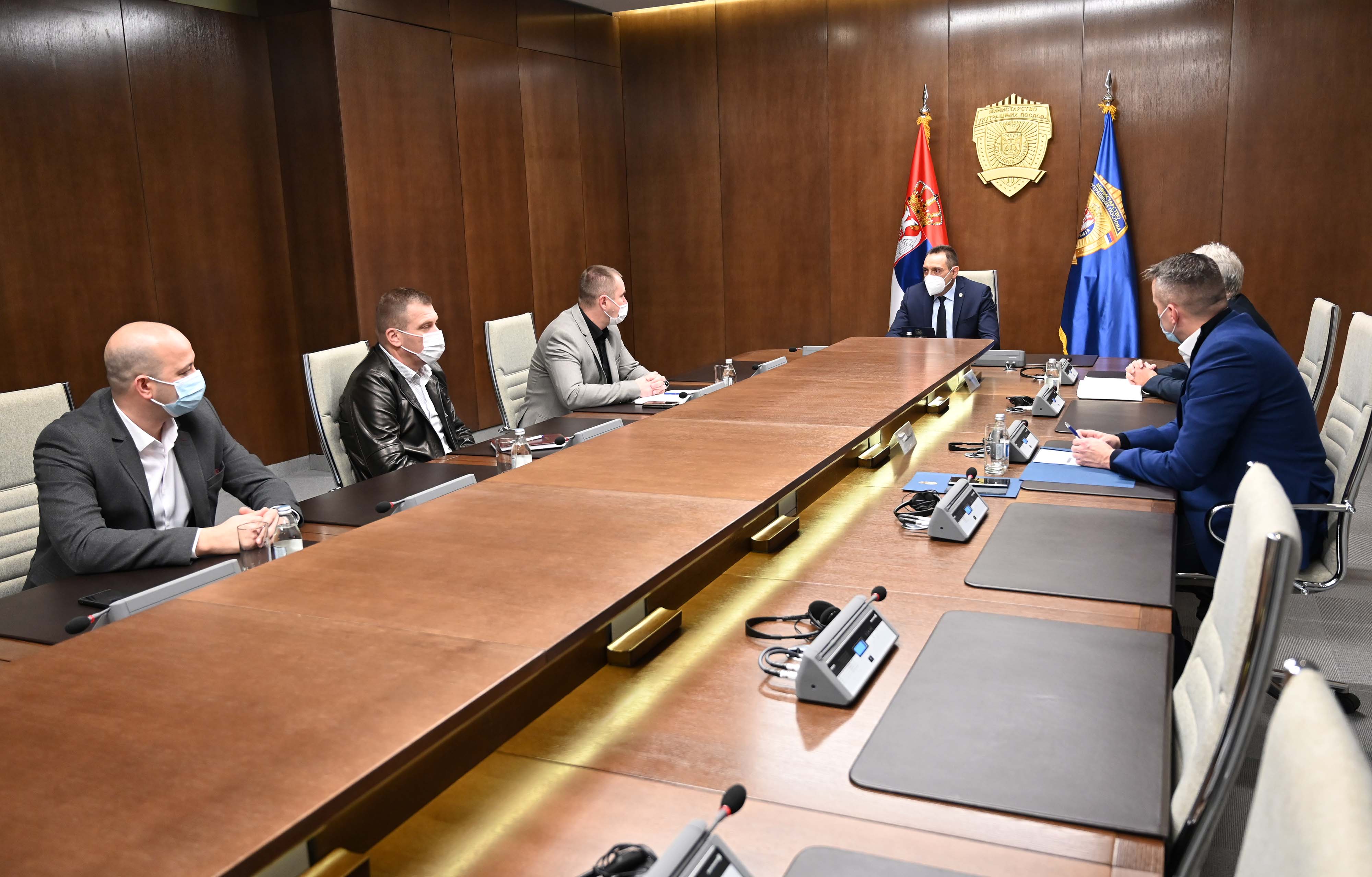 Министар Вулин одржао састанак са представницима НСП