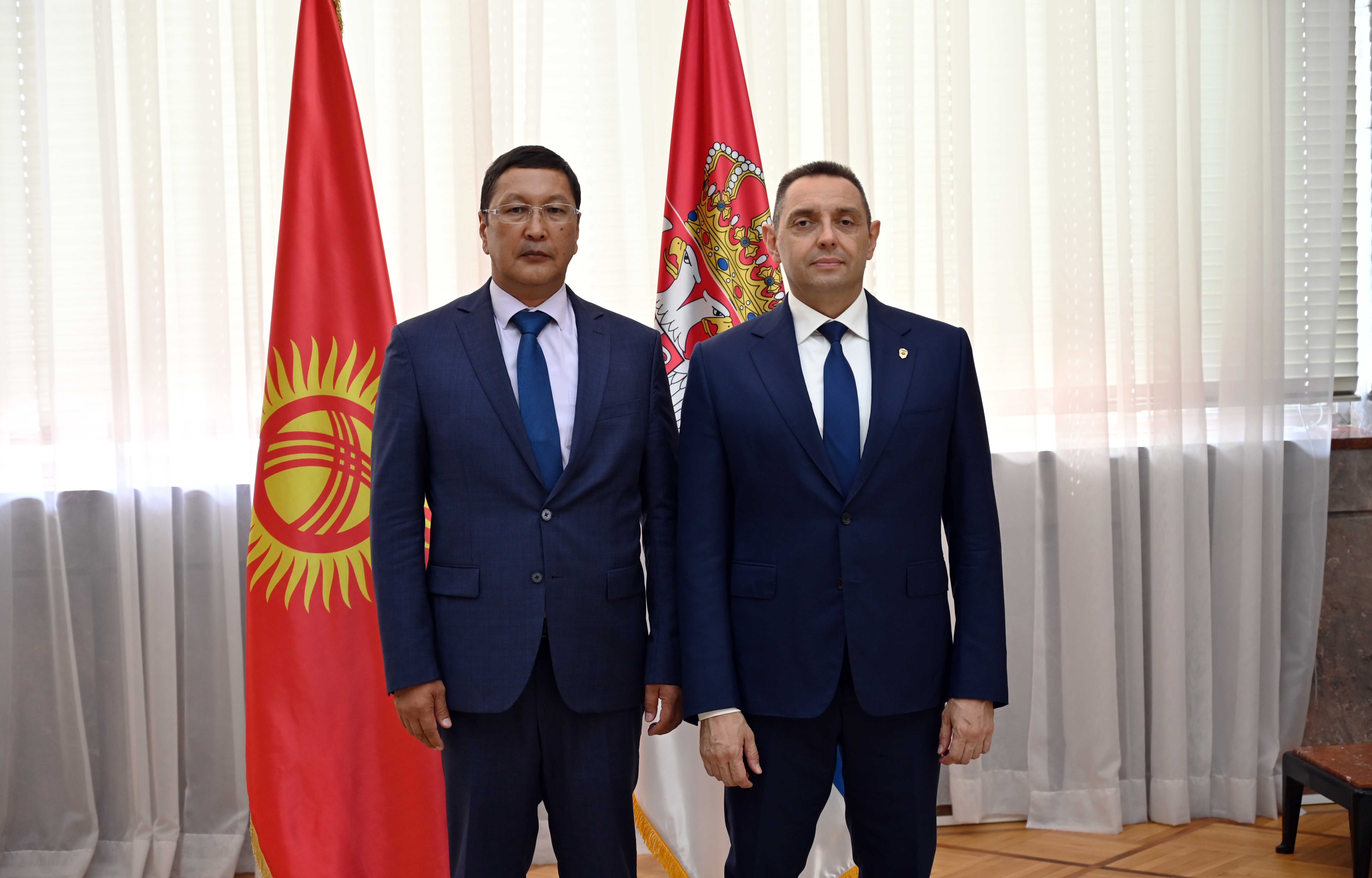 Ministar Vulin razgovarao je danas sa ministrom za vanredne situacije Kirgiske Republike Ergeševičem