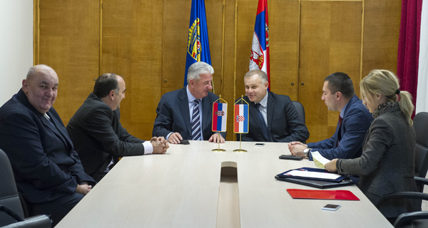 Вељовић и Доминић потписали Протокол о сарадњи у миграционој кризи и спречавању незаконитих миграција