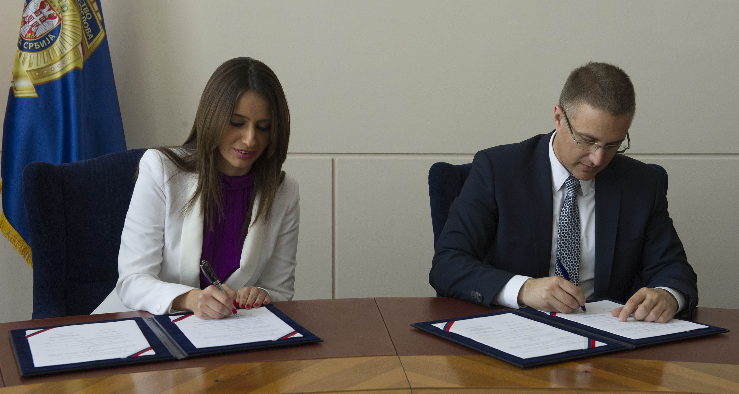 Stefanović i Kuburović potpisali Protokol o elektronskoj razmeni podataka