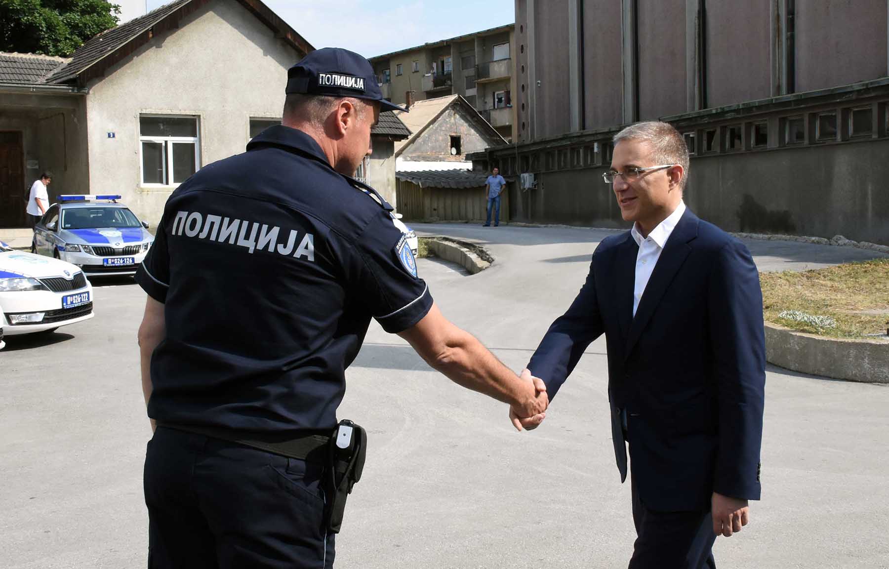 Стефановић приликом посете Бору исказао задовољство резултатима рада полицијских службеника 