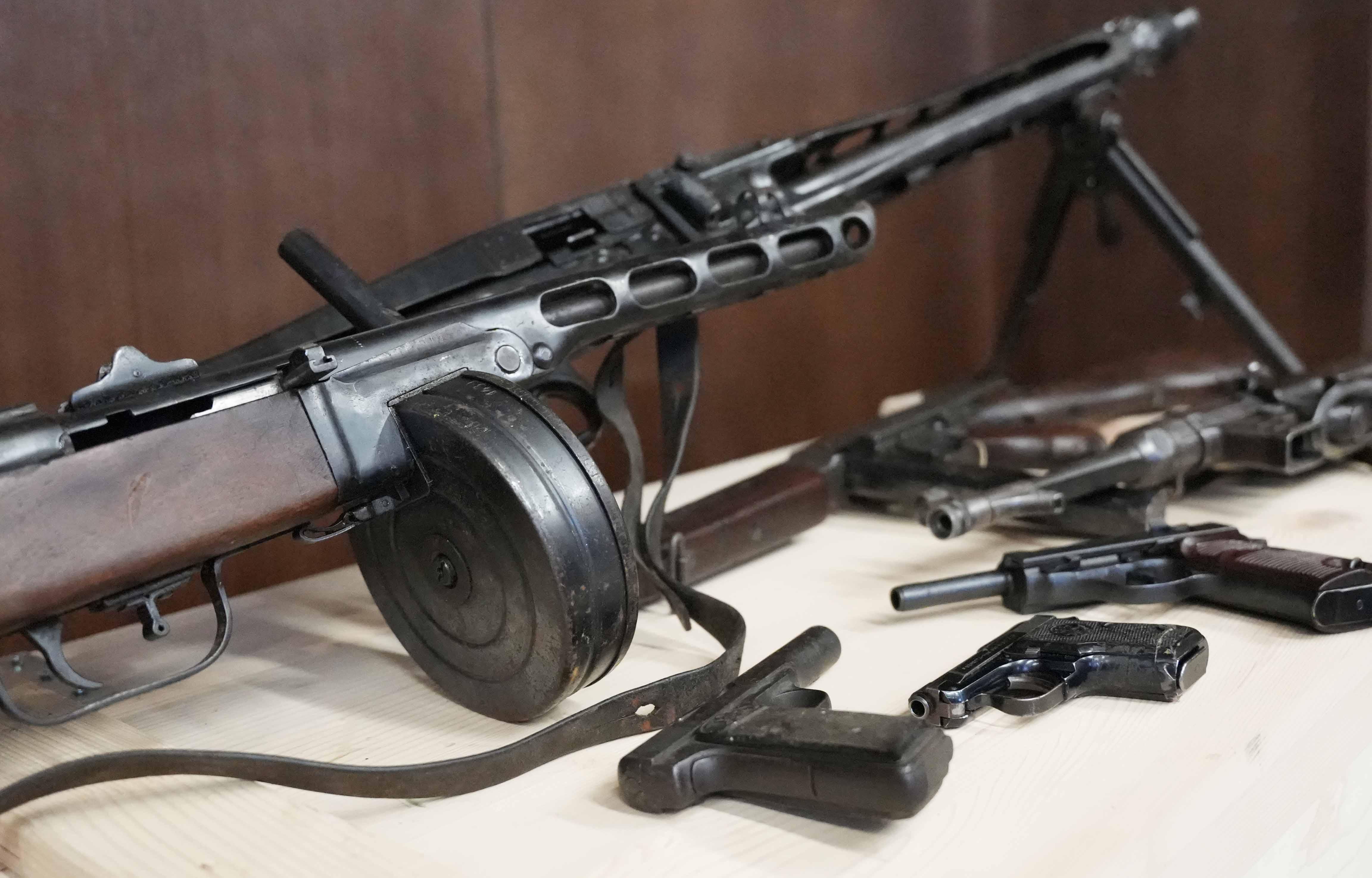 МУП дао највећу појединачну донацију трофејног оружја Музеју жртава геноцида