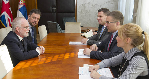 Ministar unutrašnjih poslova dr Nebojša Stefanović i ambasador Velike Britanije u Beogradu Denis Kif