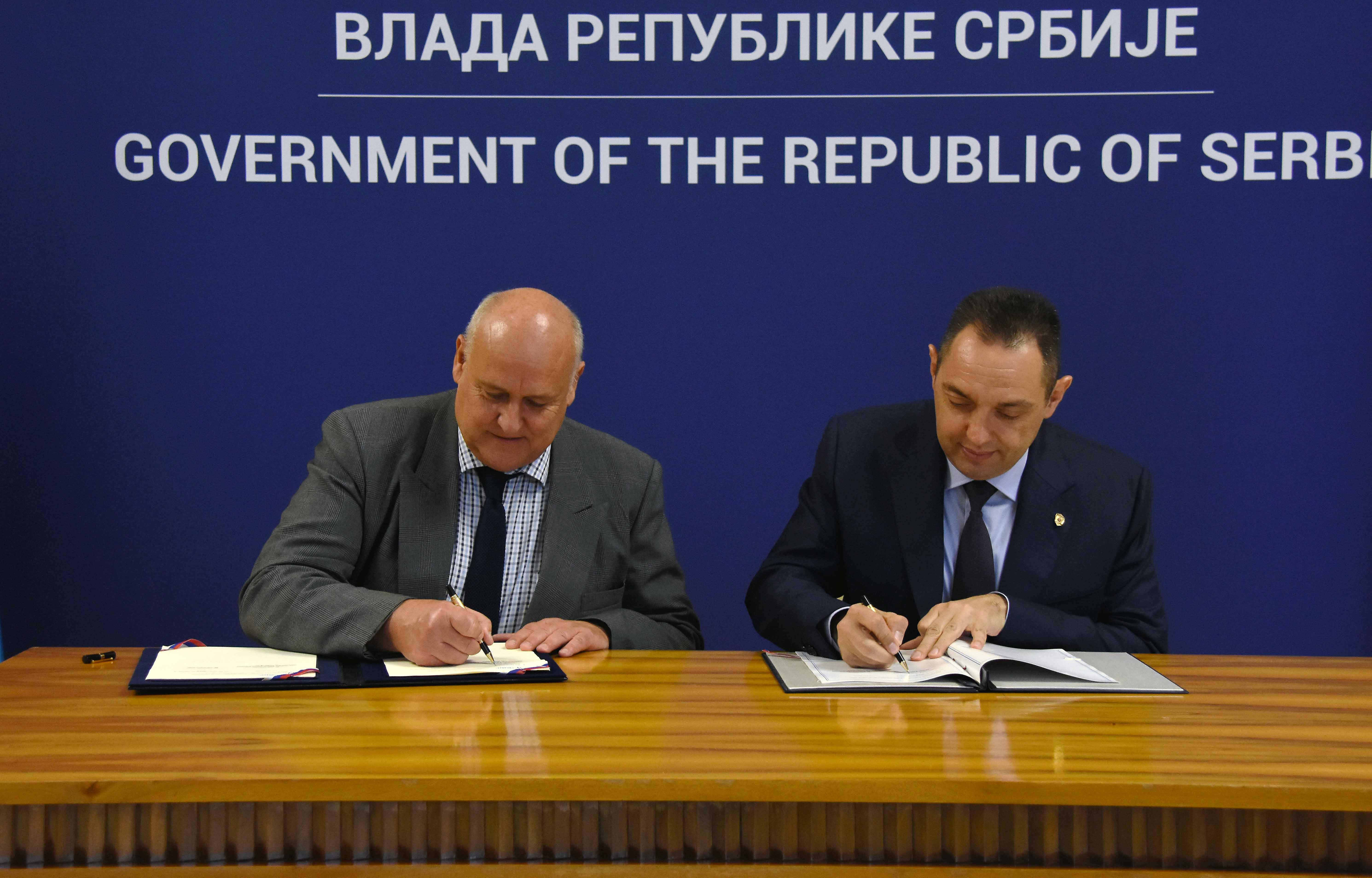 Министар Вулин: Споразум ће допринети успостављању међународних стандарда на београдском аеродрому