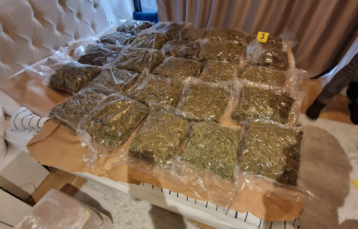 Пронађено око 130 килограма марихуане