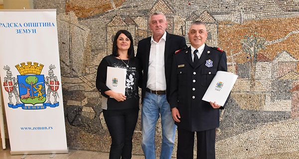 Nagrade za najbolju policajku i vatrogasca 