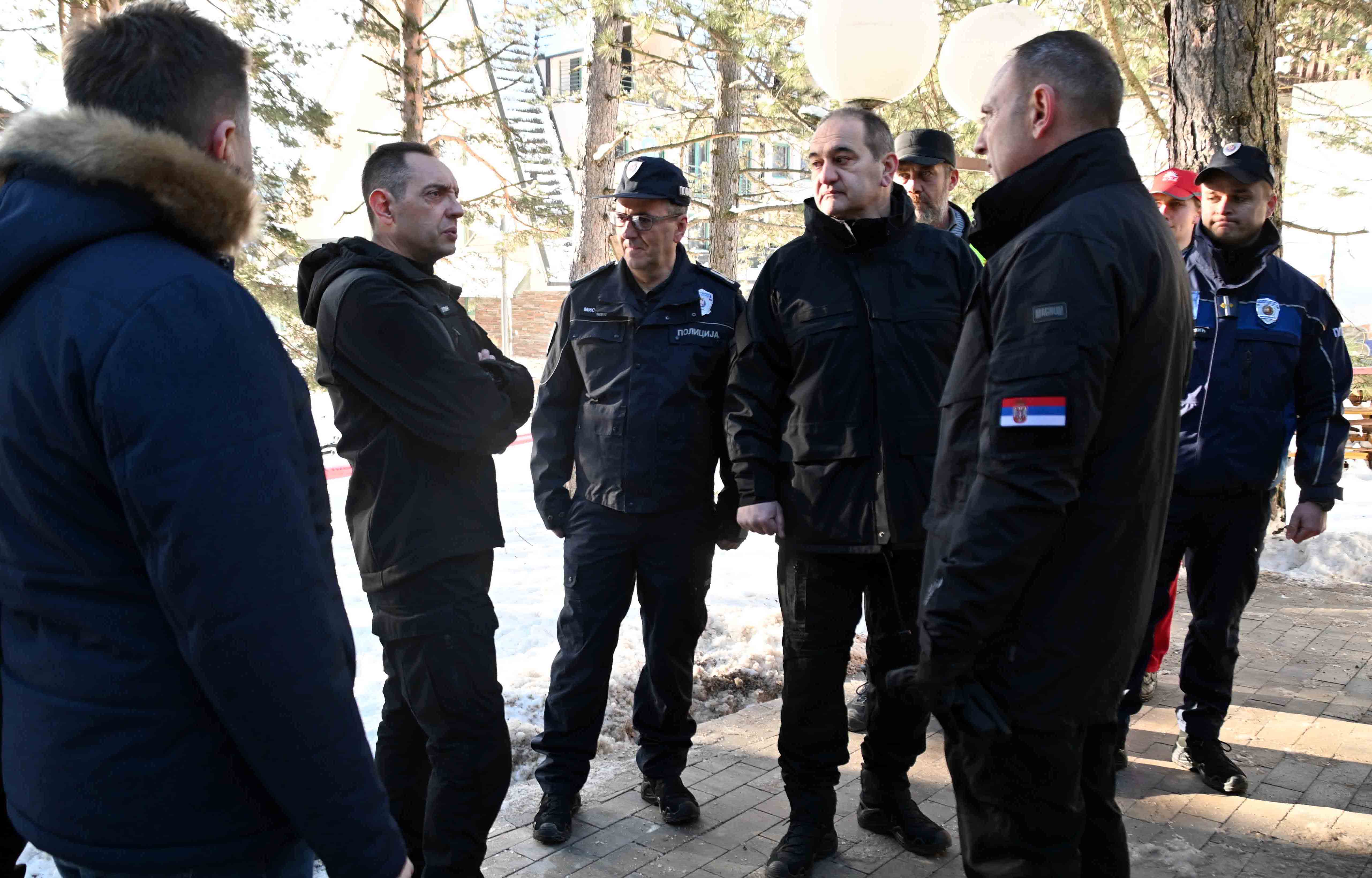 Ministar Vulin obišao radove na izgradnji Policijske ispostave Zlatibor: Jačanjem kapaciteta MUP-a podižemo bezbednost građana