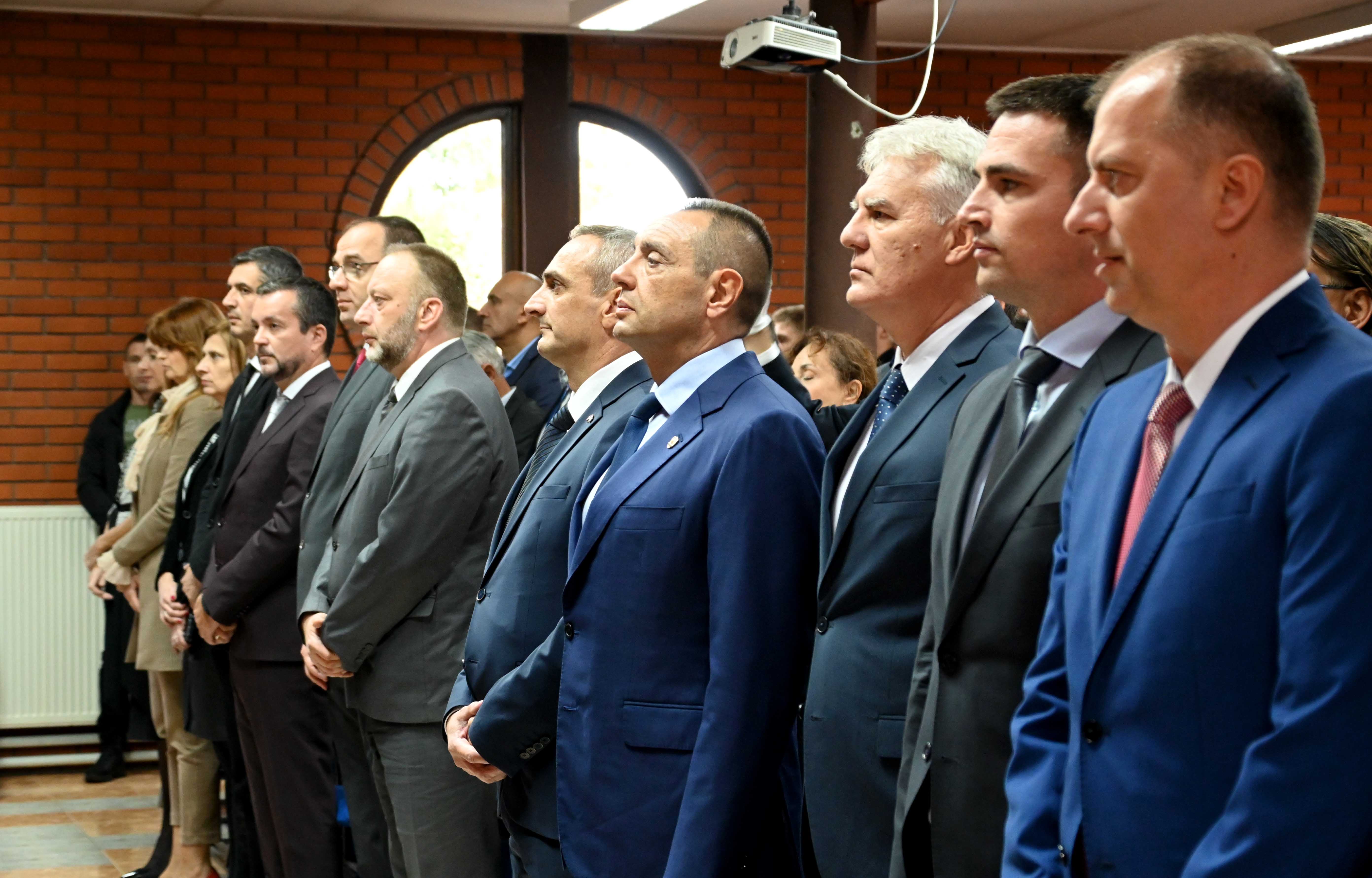 Министар унутрашњих послова Александар Вулин новим студентима KПУ: Ако можете Србију да волите више од себе, онда ћете трајати