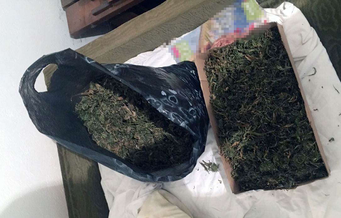 Zaplenjeno 2,3 kilograma marihuane