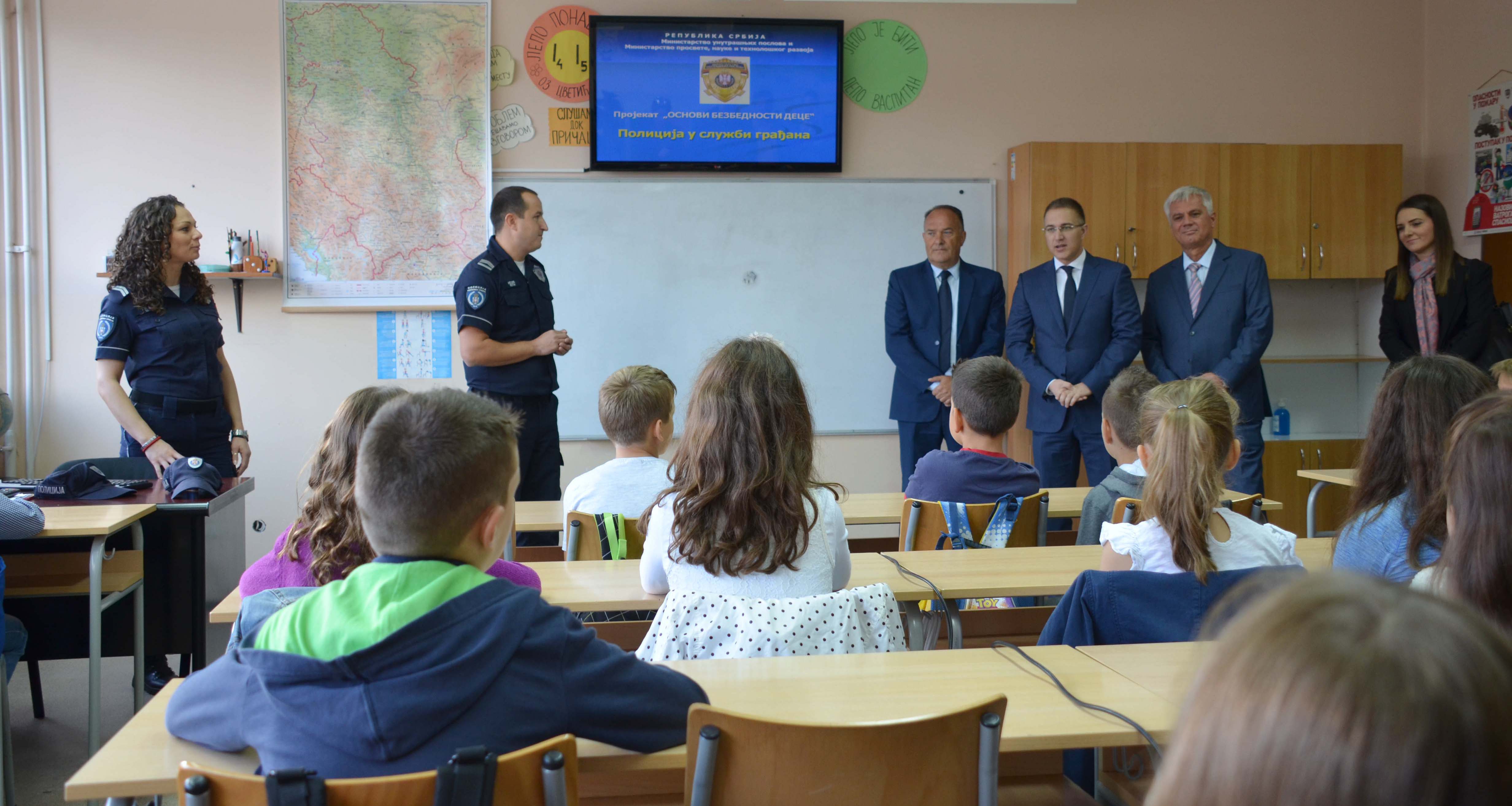 Stefanović: Policija brine o bezbednosti dece