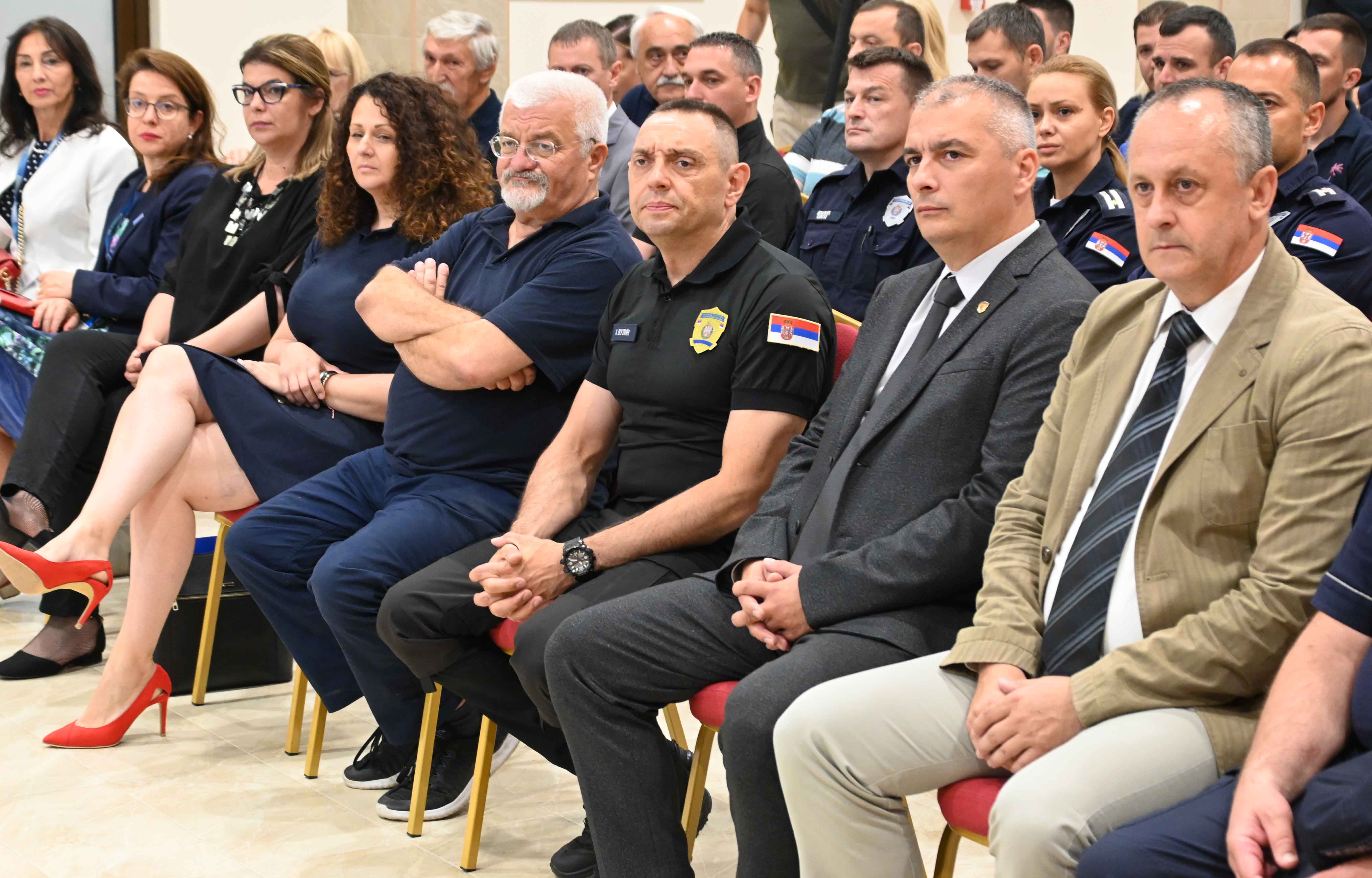Ministar Aleksandar Vulin obišao je danas u Plandištu Trening centar za migracije