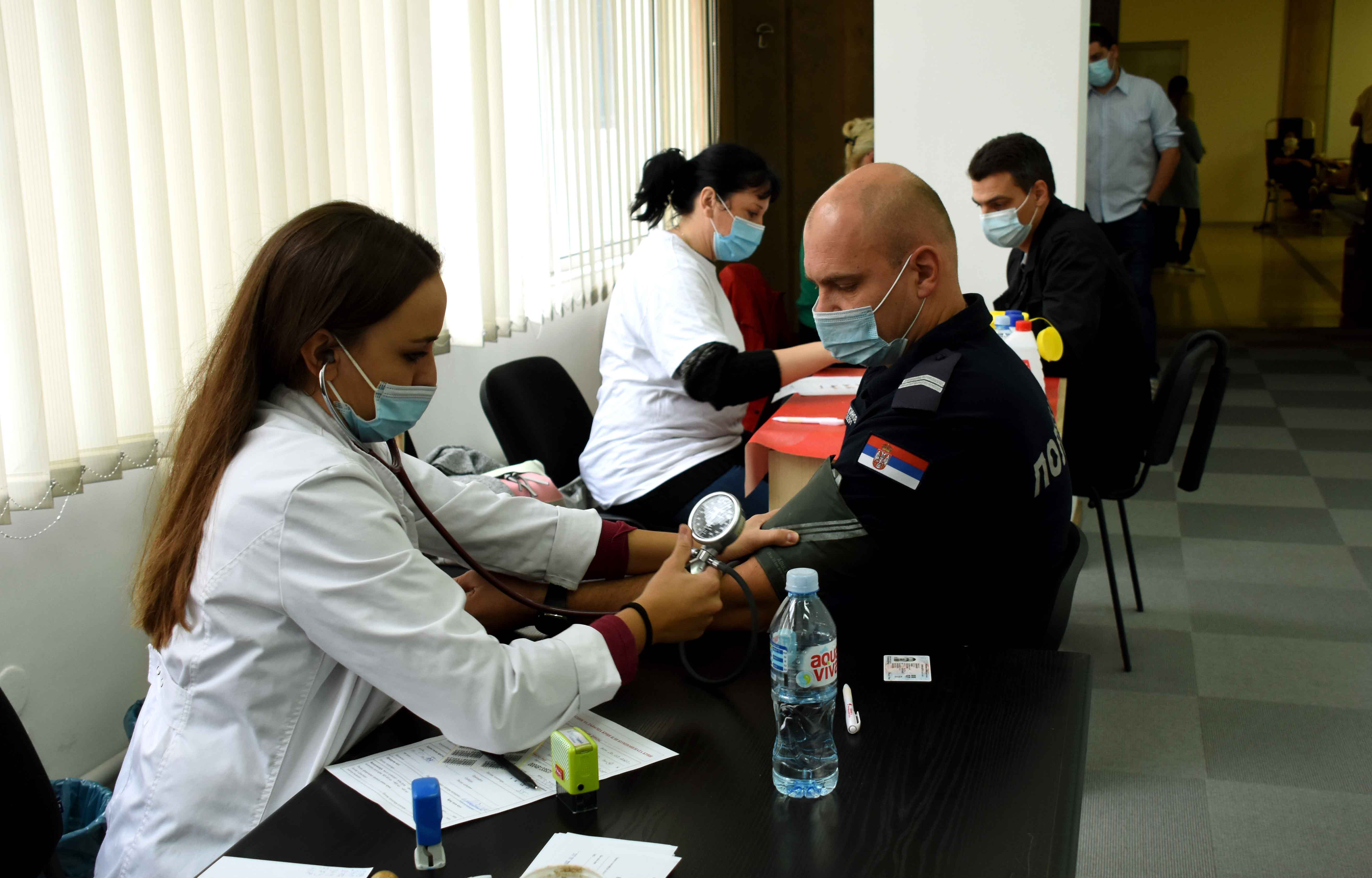 У акцији добровољног давања крви сакупљене 153 јединице 