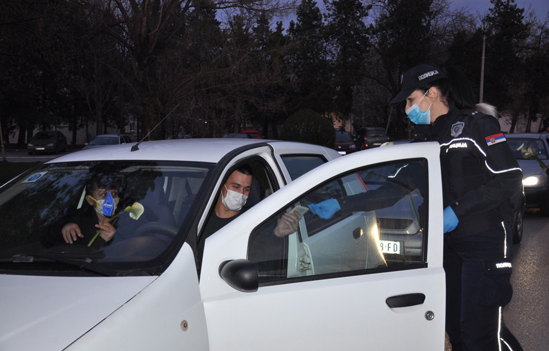 Kragujevačka policija iskazala zahvalnost zdravstvenim radnicima