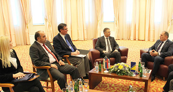 Sastanak ministara Stefanovića i Mektića u Sarajevu