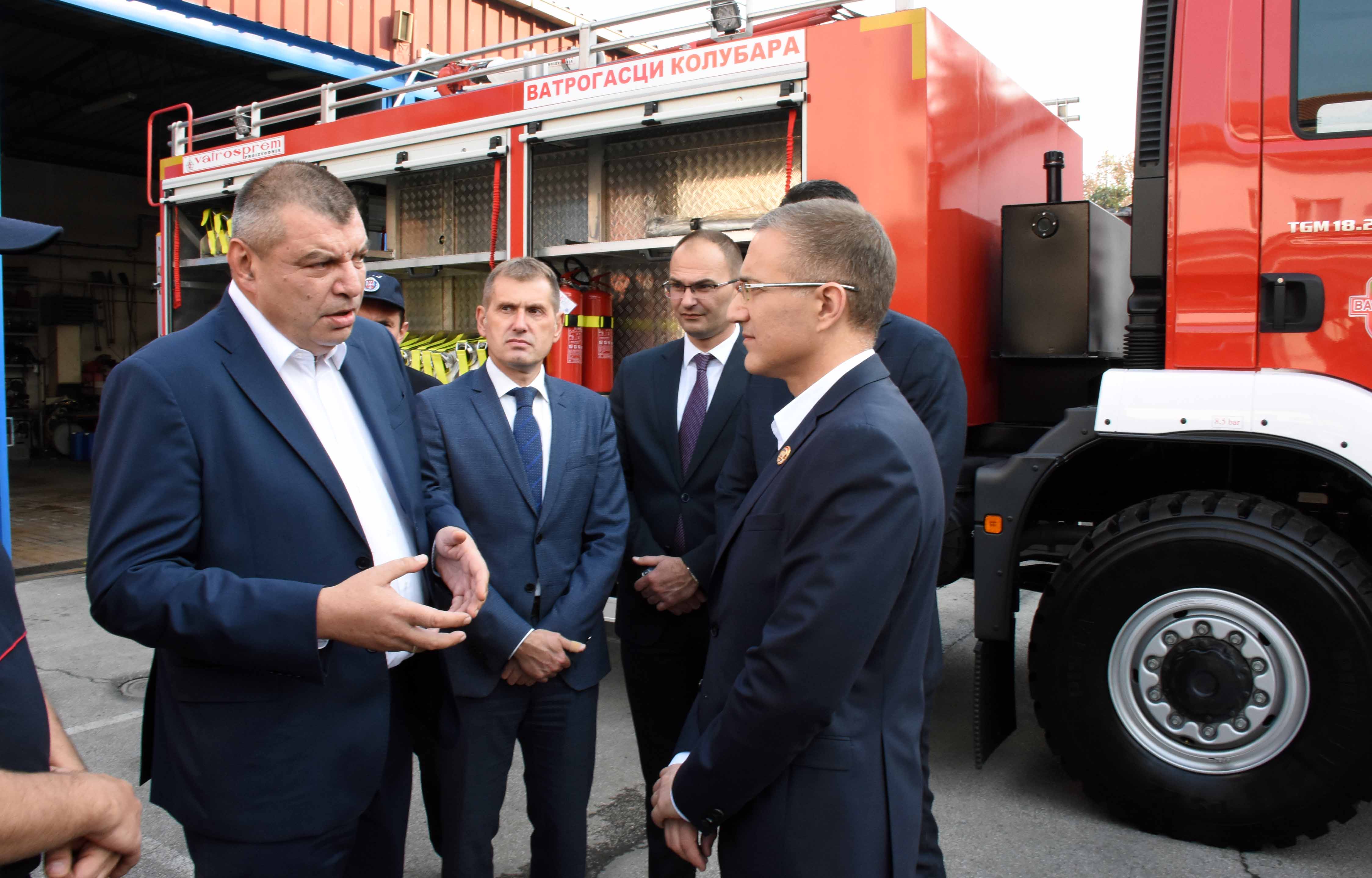 „Elektroprivreda Srbije“ donirala Vatrogasno–spasilačkoj jedinici Obrenovac vatrogasno vozilo