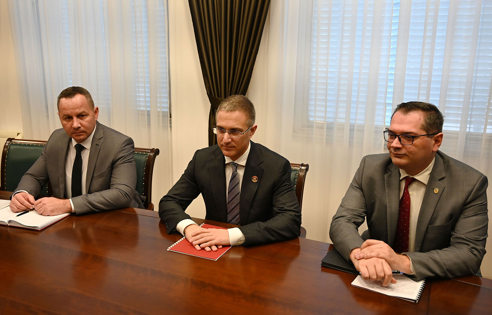 Stefanović razgovarao sa novoimenovanim ambasadorom Republike Crne Gore o saradnji dveju zemalјa