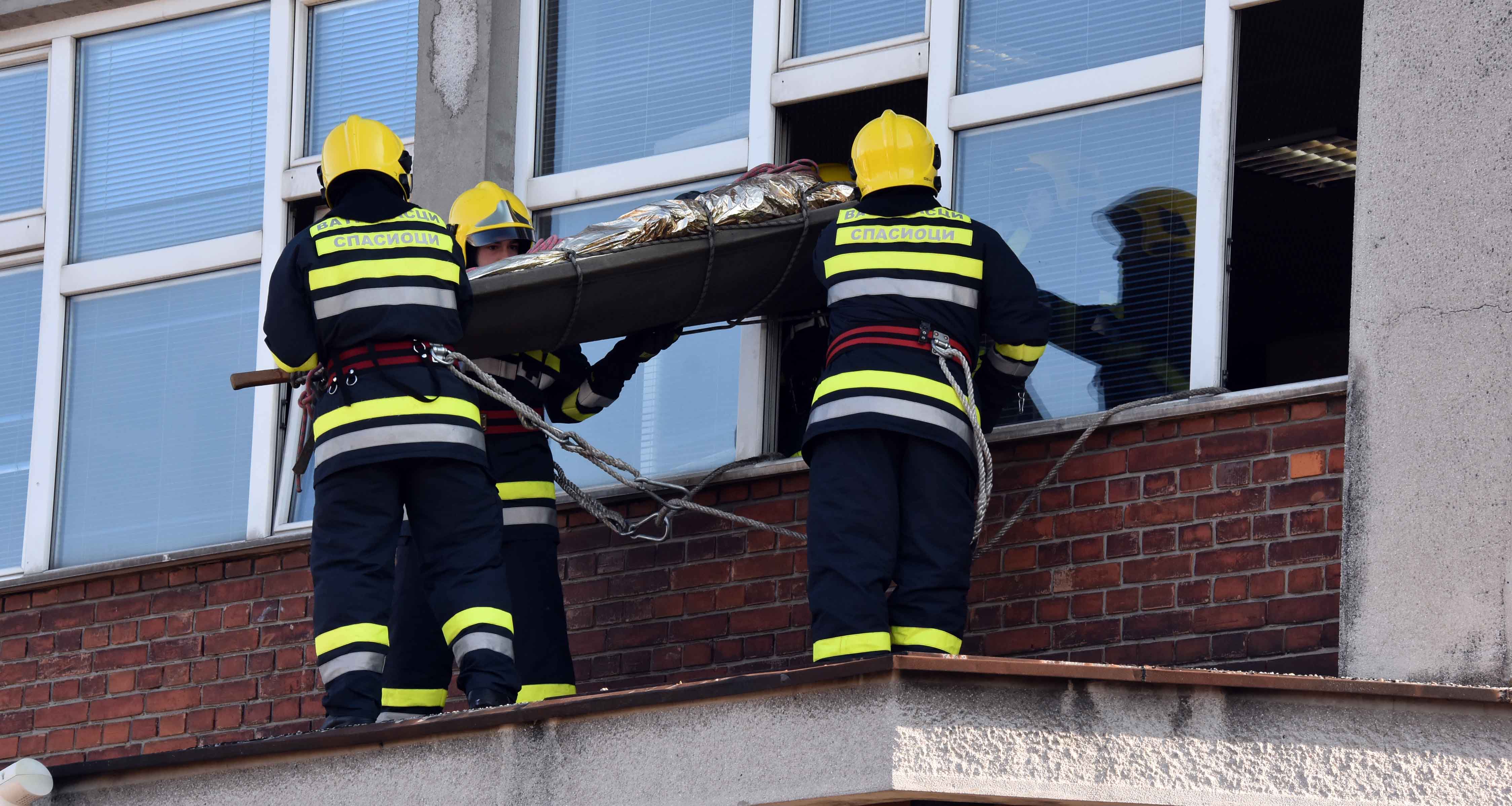 Stefanović:MUP će nastaviti sa jačanjem vatrogasno–spasilačkih jedinica nabavkom nove opreme i zapošljavanjem novih vatrogasaca