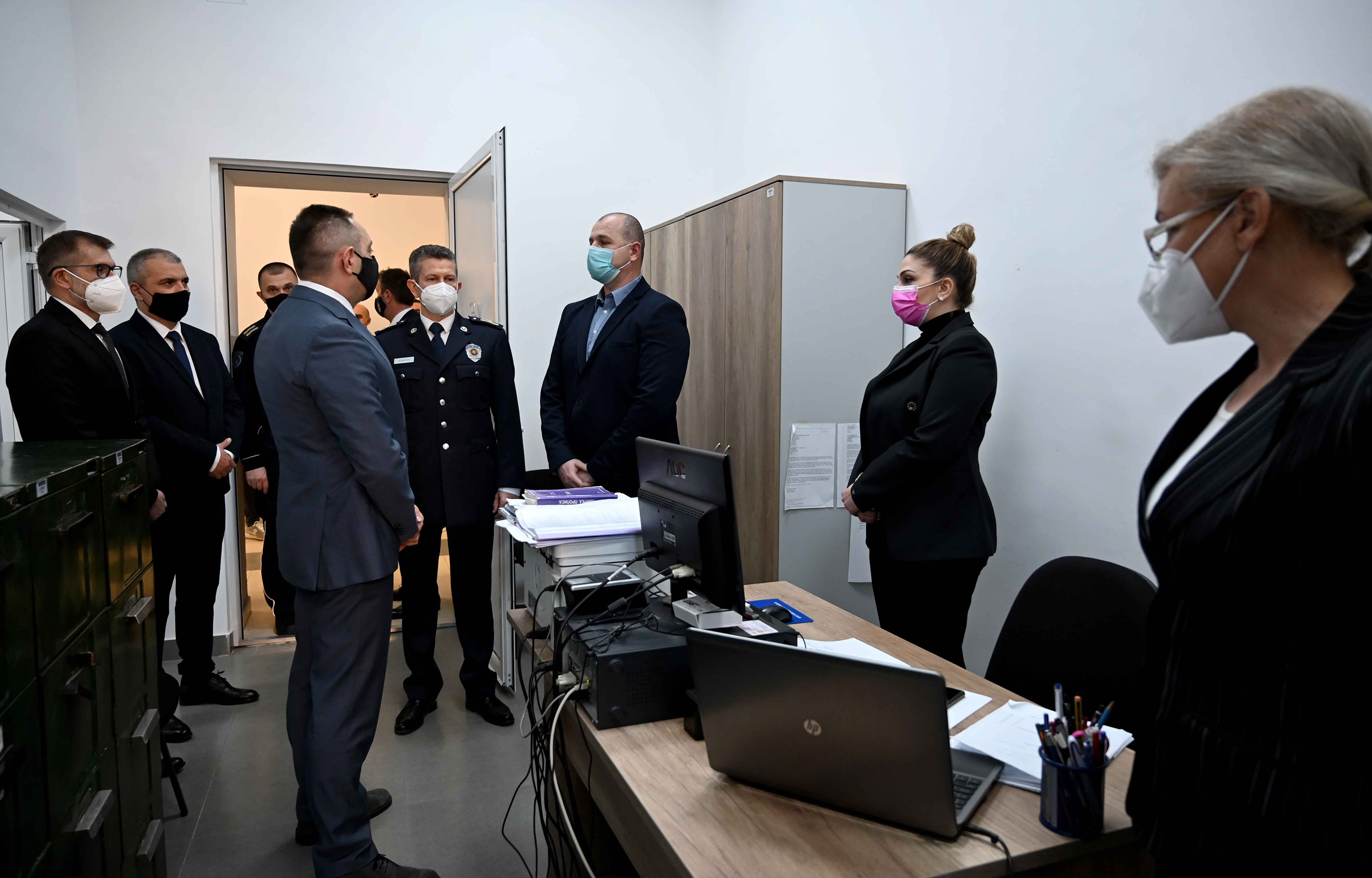 Ministar Vulin: Policija neće prestati da sprečava krijumčarenje i otimanje od države