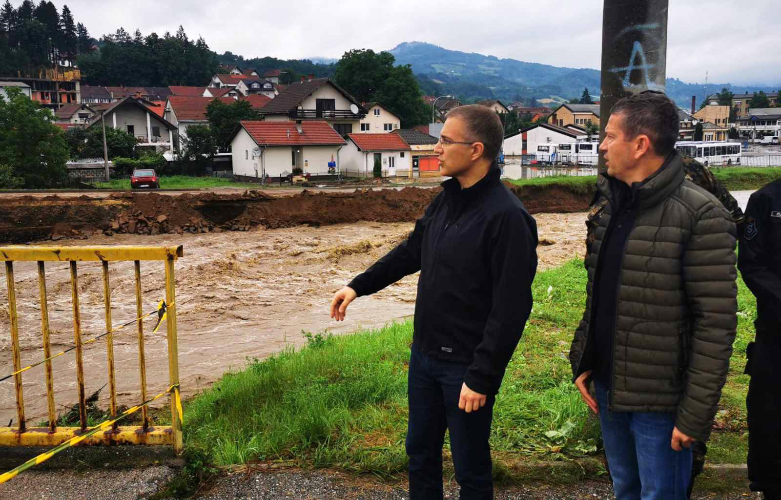 Stefanović: Država je uz stanovništvo u svim opštinama ugroženim poplavama