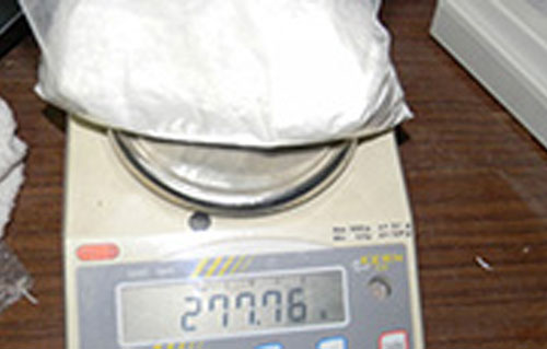 У ранцу осумњиченог пронађен прах за који се сумња да је кокаин