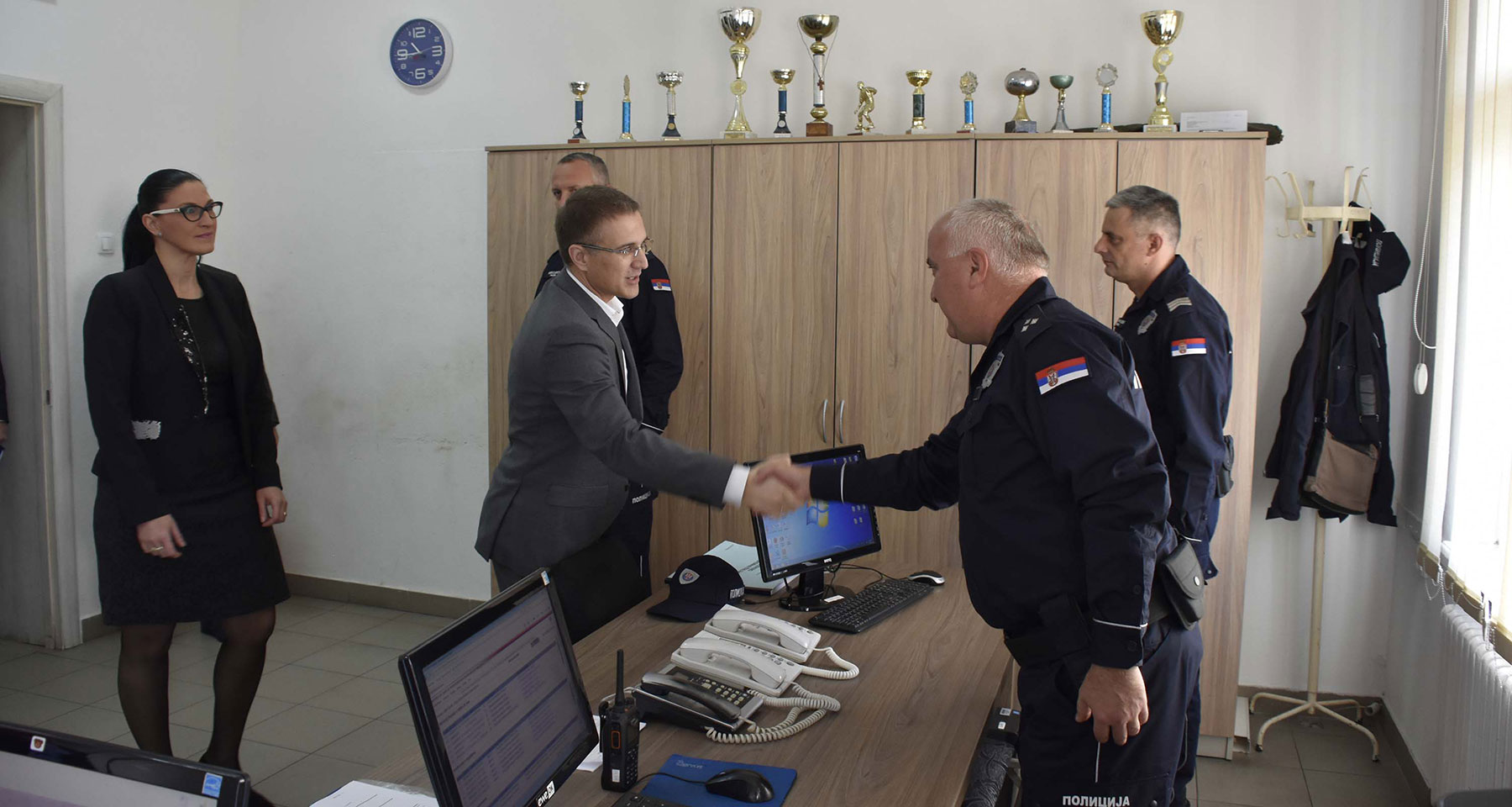 Министар Стефановић у Крагујевцу поручио да се грађани могу ослонити на полицију